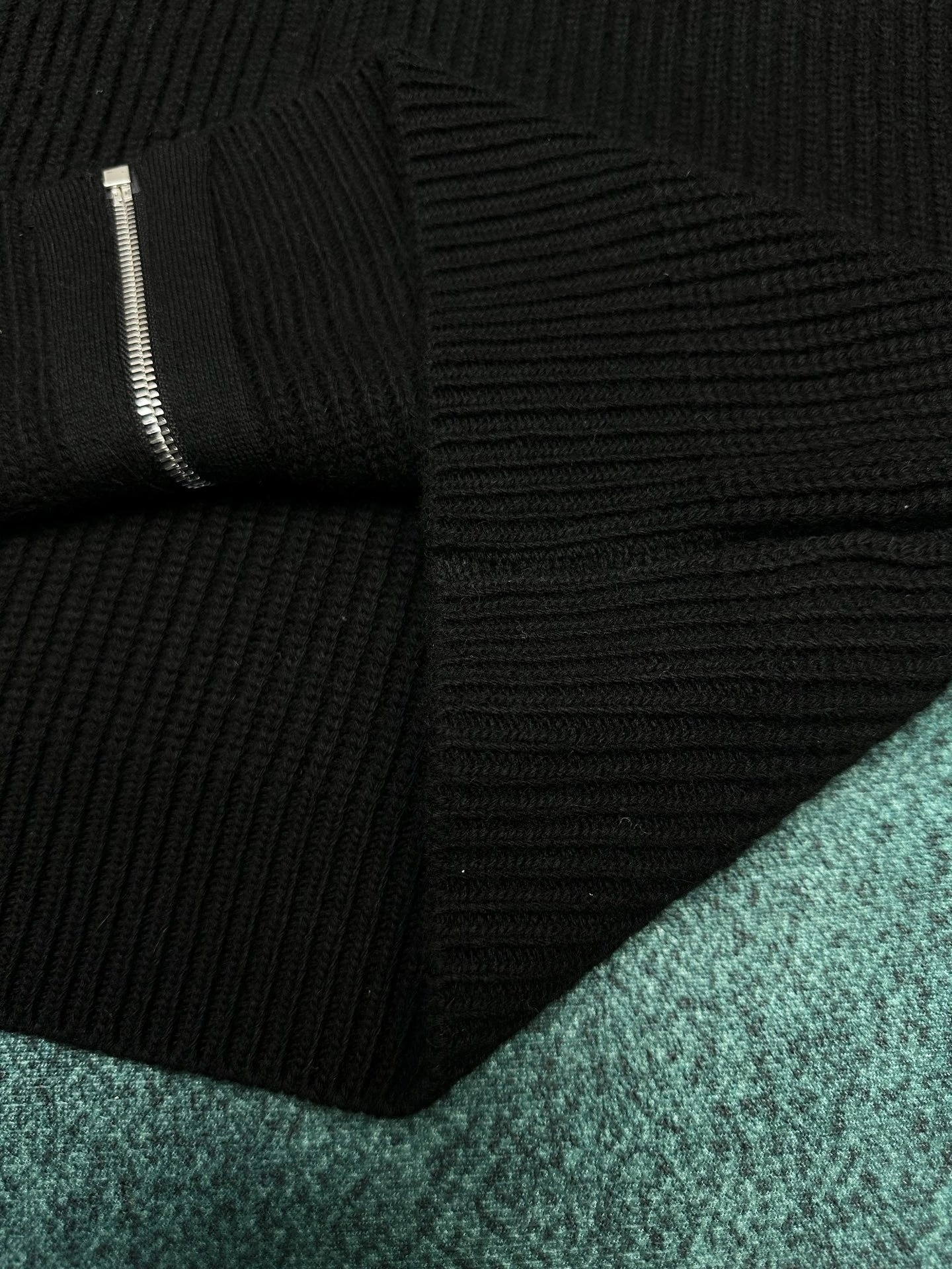 wg.luxury-- 358i95 wool embroidery oversize item: E-F443J1603H